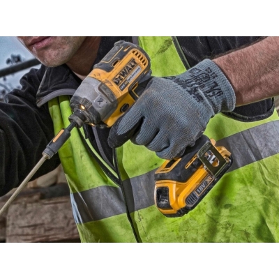 DeWALT DCF887 