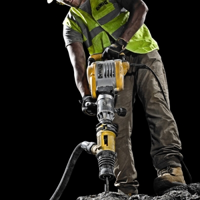 DeWALT D25902K