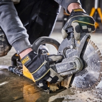 DeWALT DCS690N-XJ