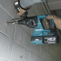 Makita DHR242Z