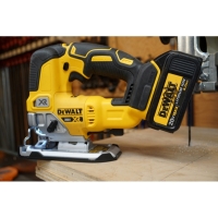 DEWALT DCS 334 N