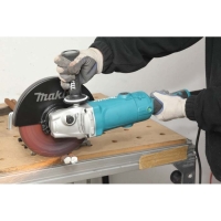 Makita GA9050